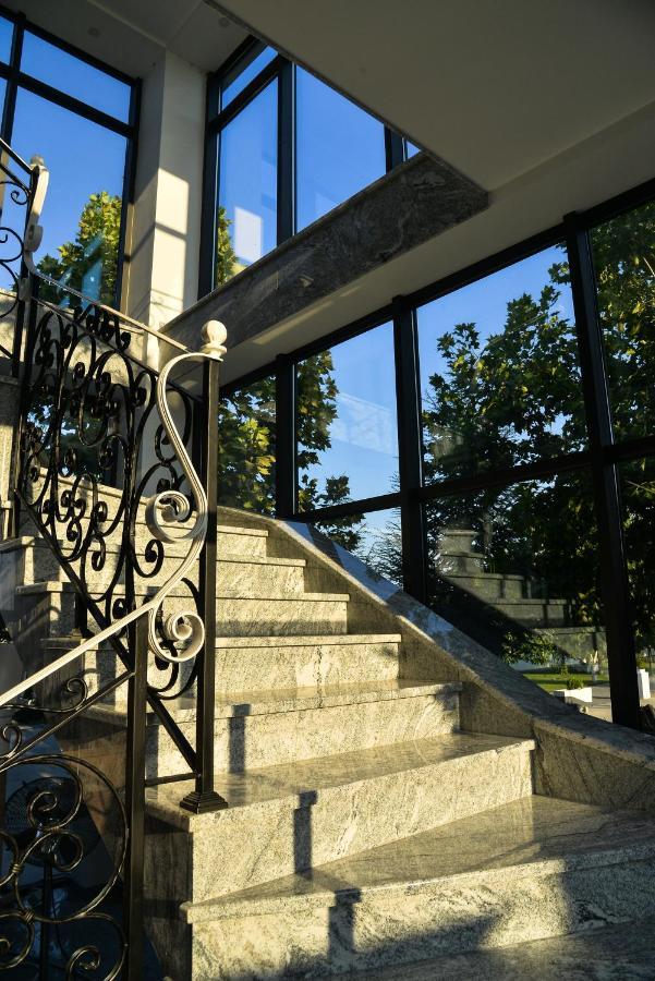 Mesecev Konak Bed and Breakfast Ni Buitenkant foto